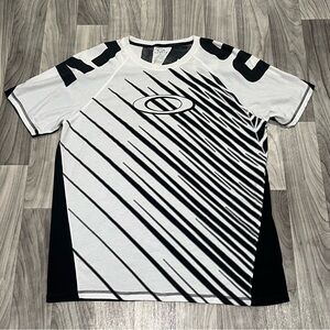 SIZE XXL MENS OAKLEY MIX IT UP TRAINING SHIRT